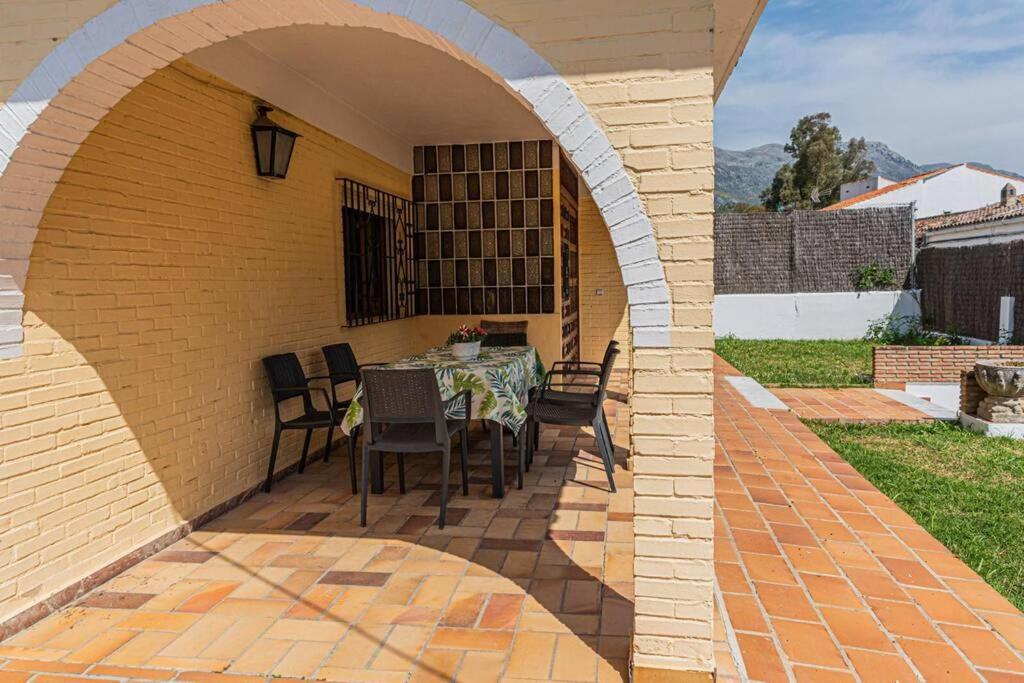 Casa La Albaida, Estacion De Cortes De La Frontera Exterior photo